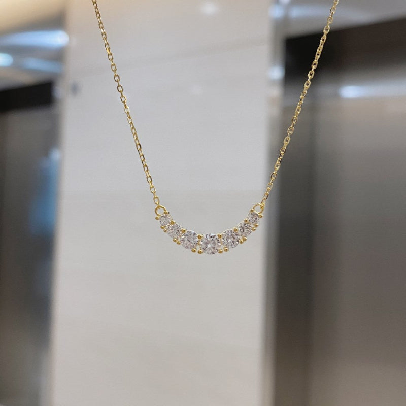 Fashionable Gold Horizon Necklace

