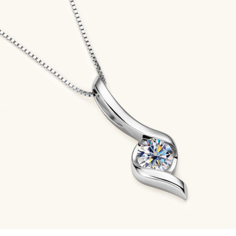 Silver Serpentine Moissanite Necklace

