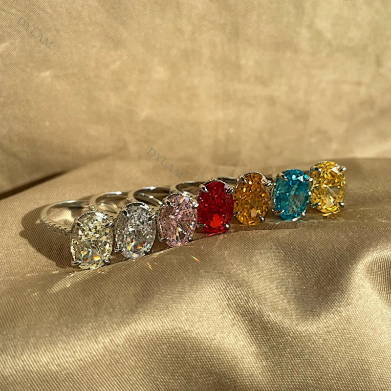 Delicate Oval Solitaire Band