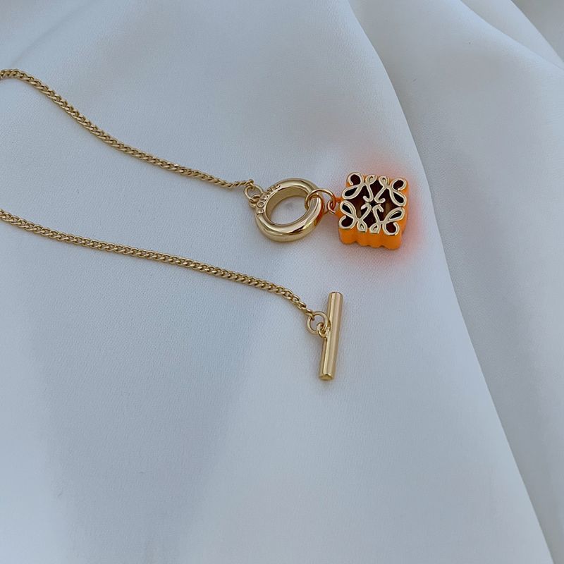 Single Anagram OT Necklace LOEWE – JIMMY JEWELLRY