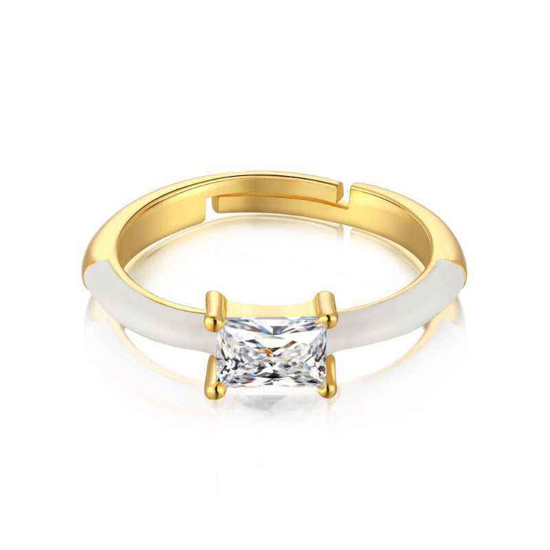 Subtle White Line Gold Ring

