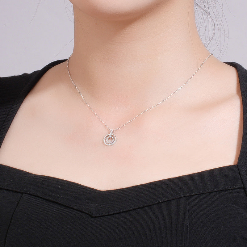 Sparkling Loop Necklace

