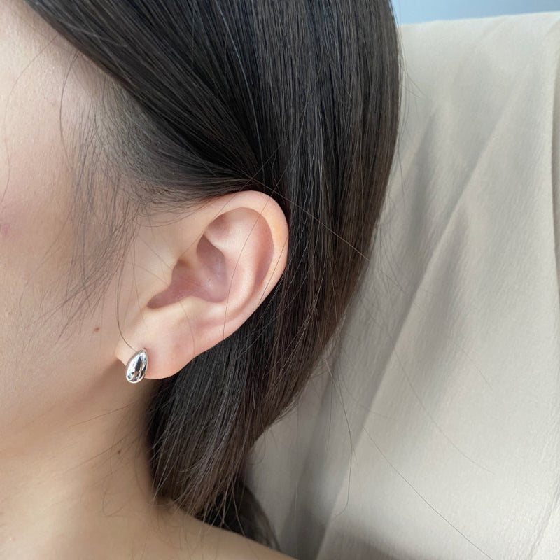 Shiny Pebble Studs

