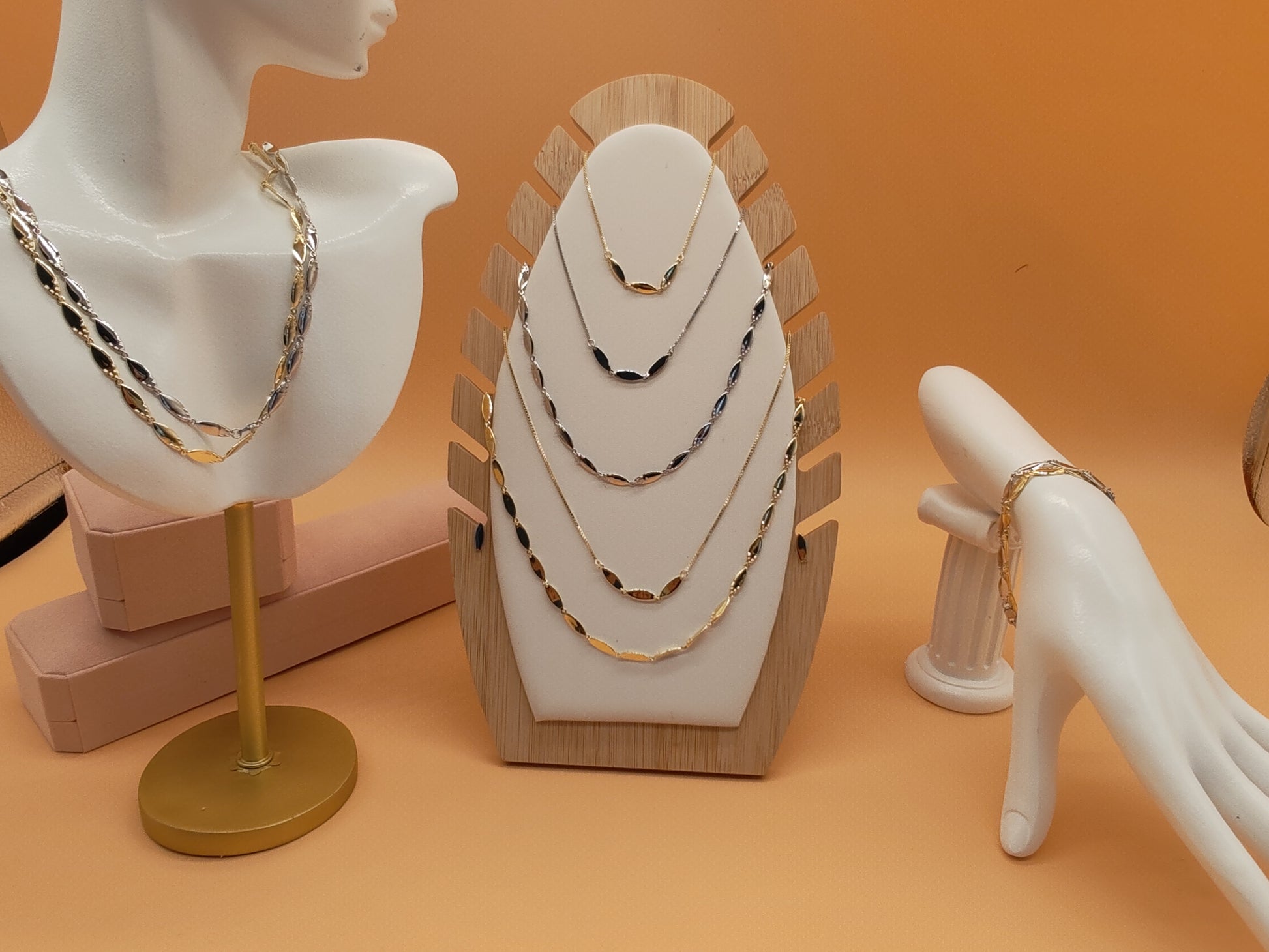 The Original Surfboard Pendant in 925 Silver


