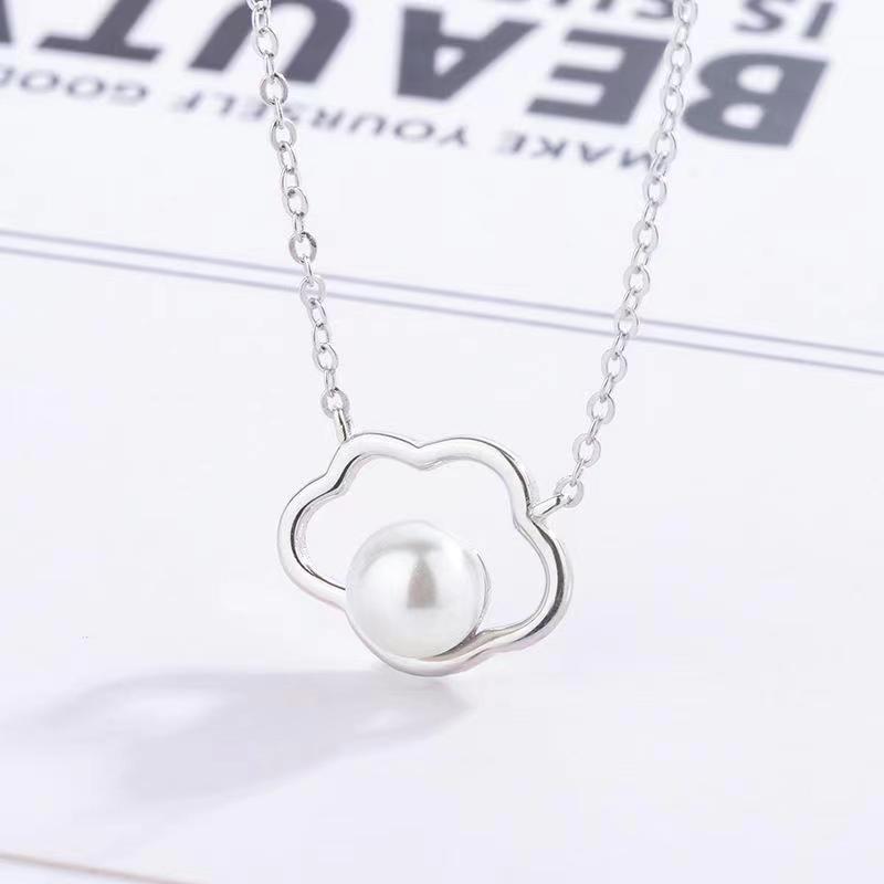 cloud pearl necklace silver 