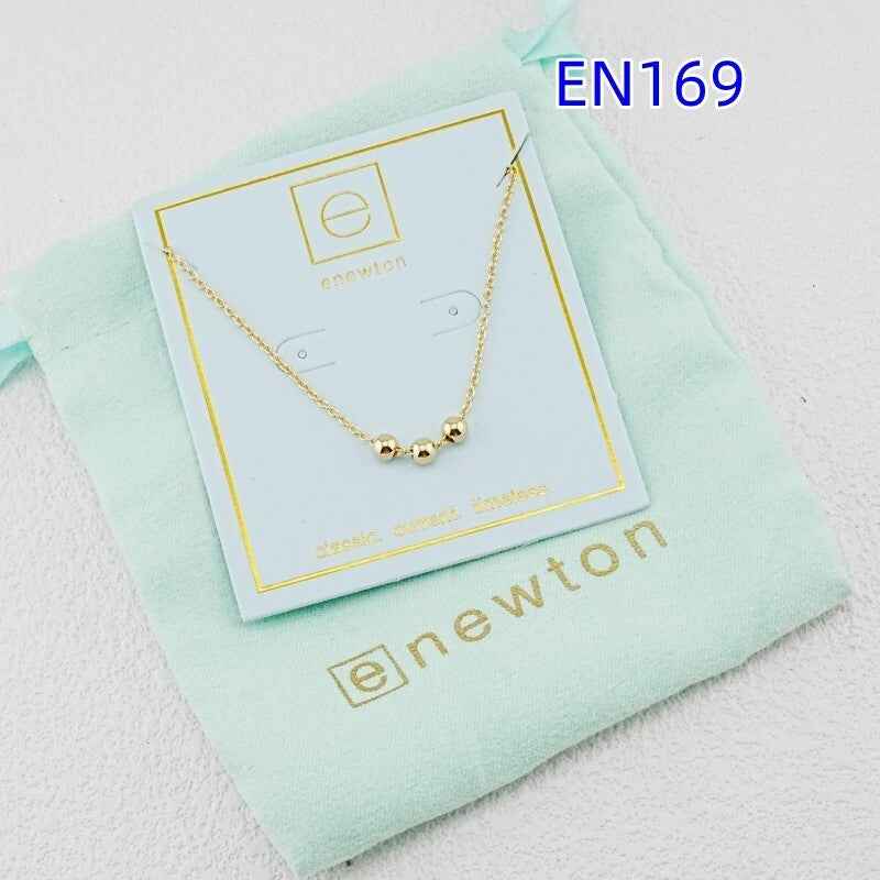 enewton Three-Bead Necklace