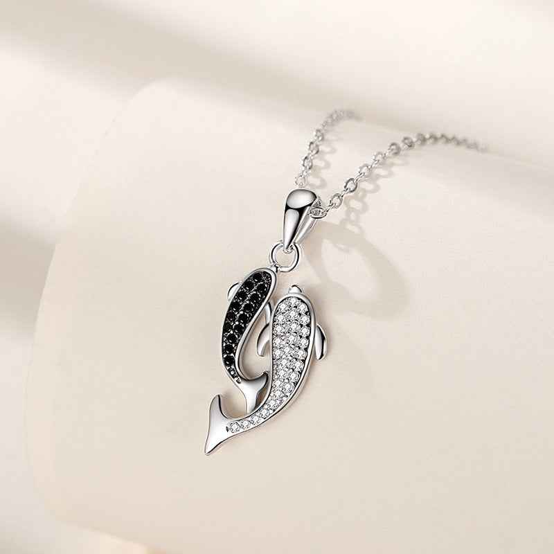 animal pendant necklace