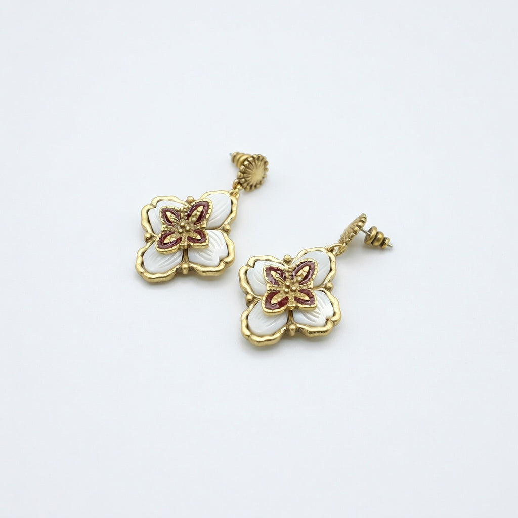 Vintage White Mother-of-Pearl Four-Leaf Clover Earrings