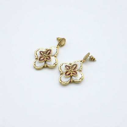 Vintage White Mother-of-Pearl Four-Leaf Clover Earrings