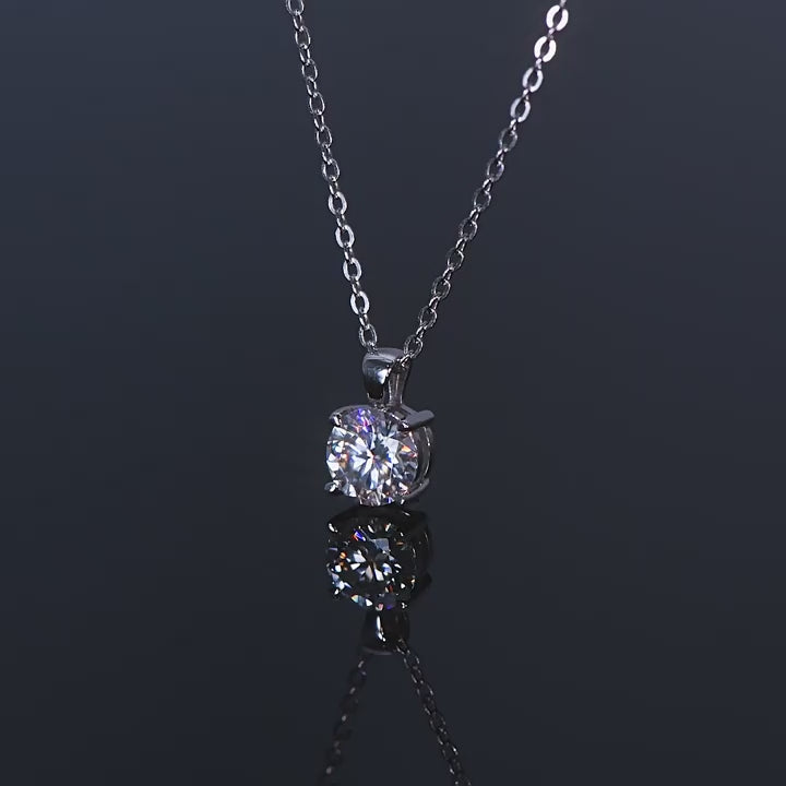 women's diamond solitaire necklace