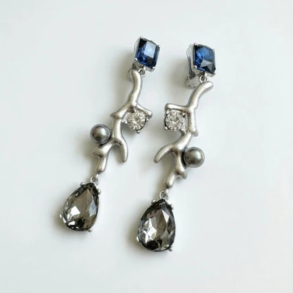 Oscar de la Renta Coral Branch Pearl Clip-On Earrings