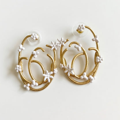 Oscar de la Renta Entwined Geometric Enamel Flower Earrings