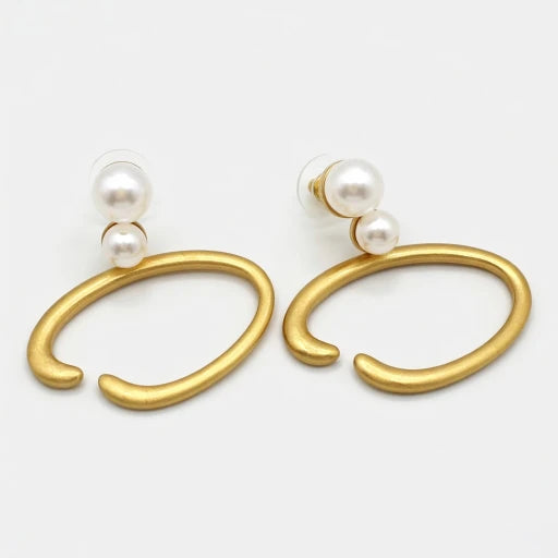 Oscar de la Renta Vintage O-Ring Pearl Earrings