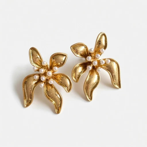 Oscar de la Renta Fresh Enamel Floral Earrings