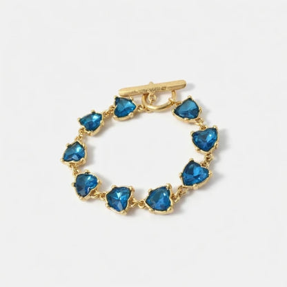 Oscar de la Renta Stylish Sparkling Crystal Heart Bracelet