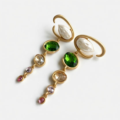 Oscar de la Renta Exquisite Long Crystal Drop Earrings Evening