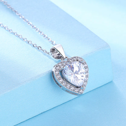 diamond solitaire heart necklace