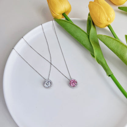 gold?necklace?with?round?diamond