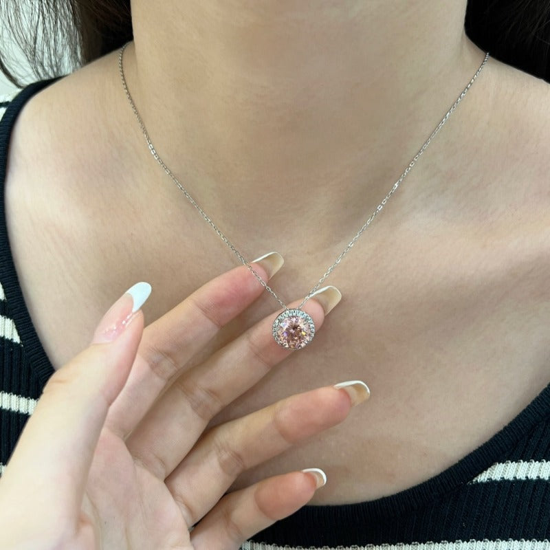 round diamond pendant necklace