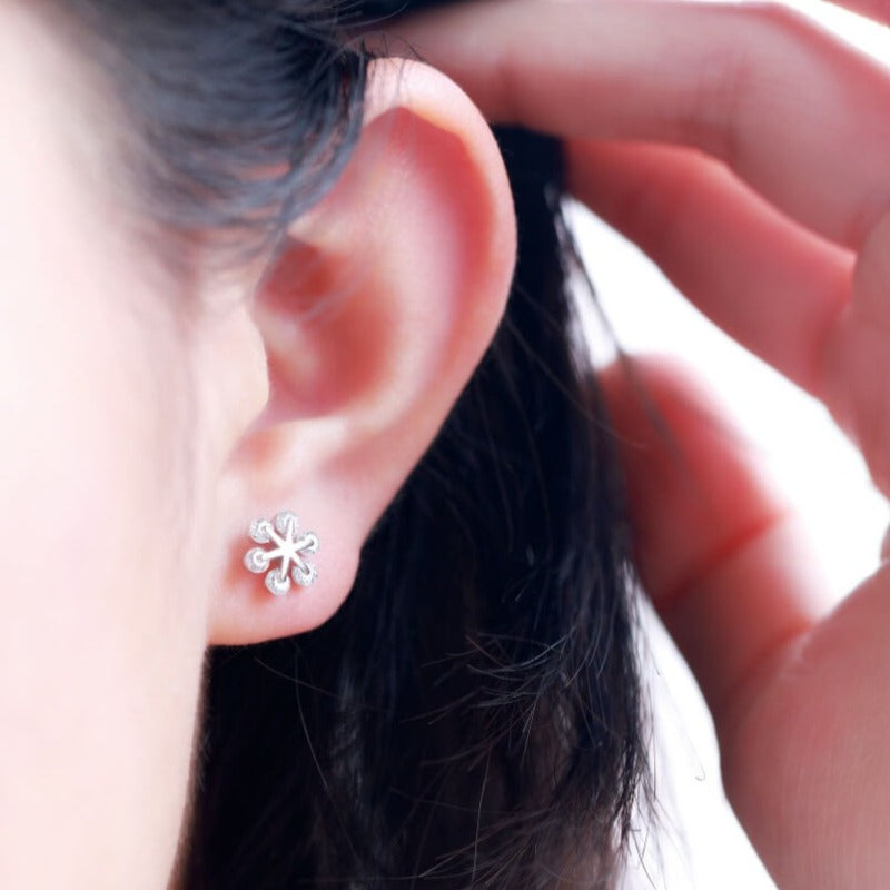 diamond flower earring for woman