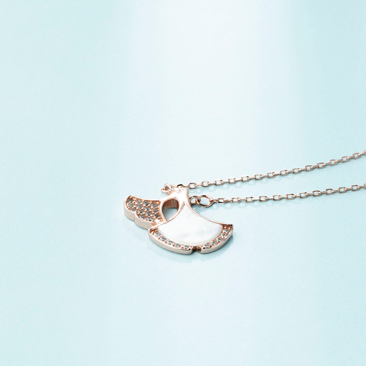shell gingko necklace silver