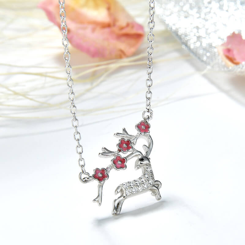 sterling silver reindeer necklace