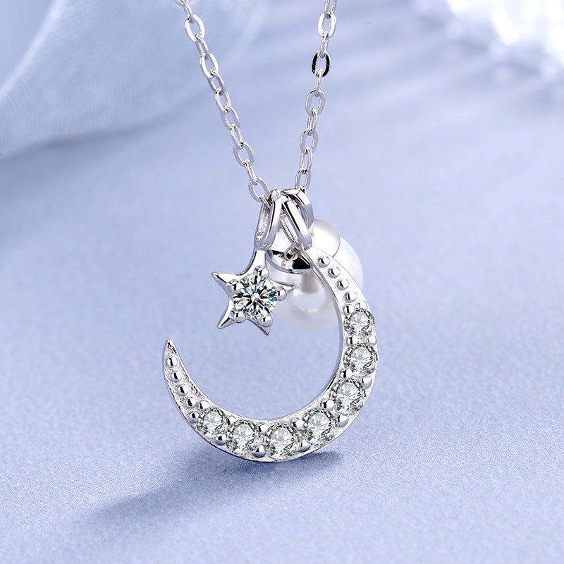 pearl moon face necklace