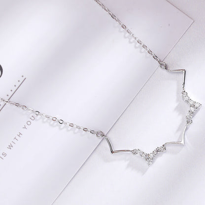 diamond V necklace silver