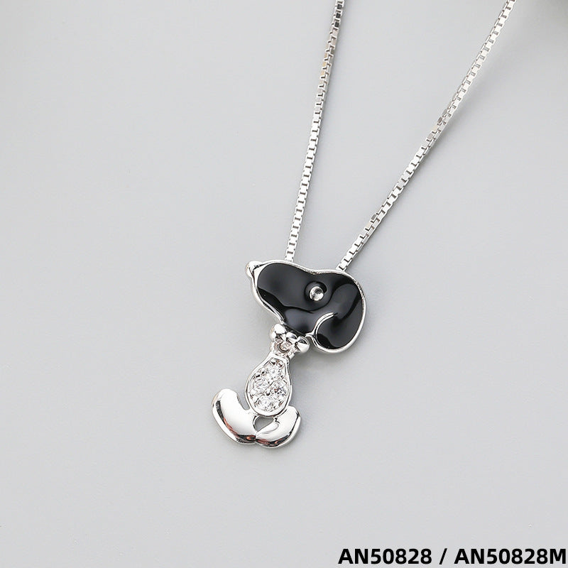 diamond snoopy necklace