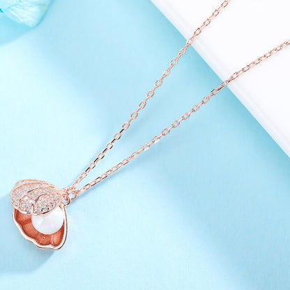 Shell Shape Freshwater Pearl and Diamond Pendant Necklace 