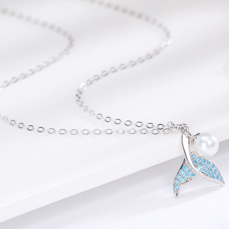 blue diamond tail pearl pendant uk