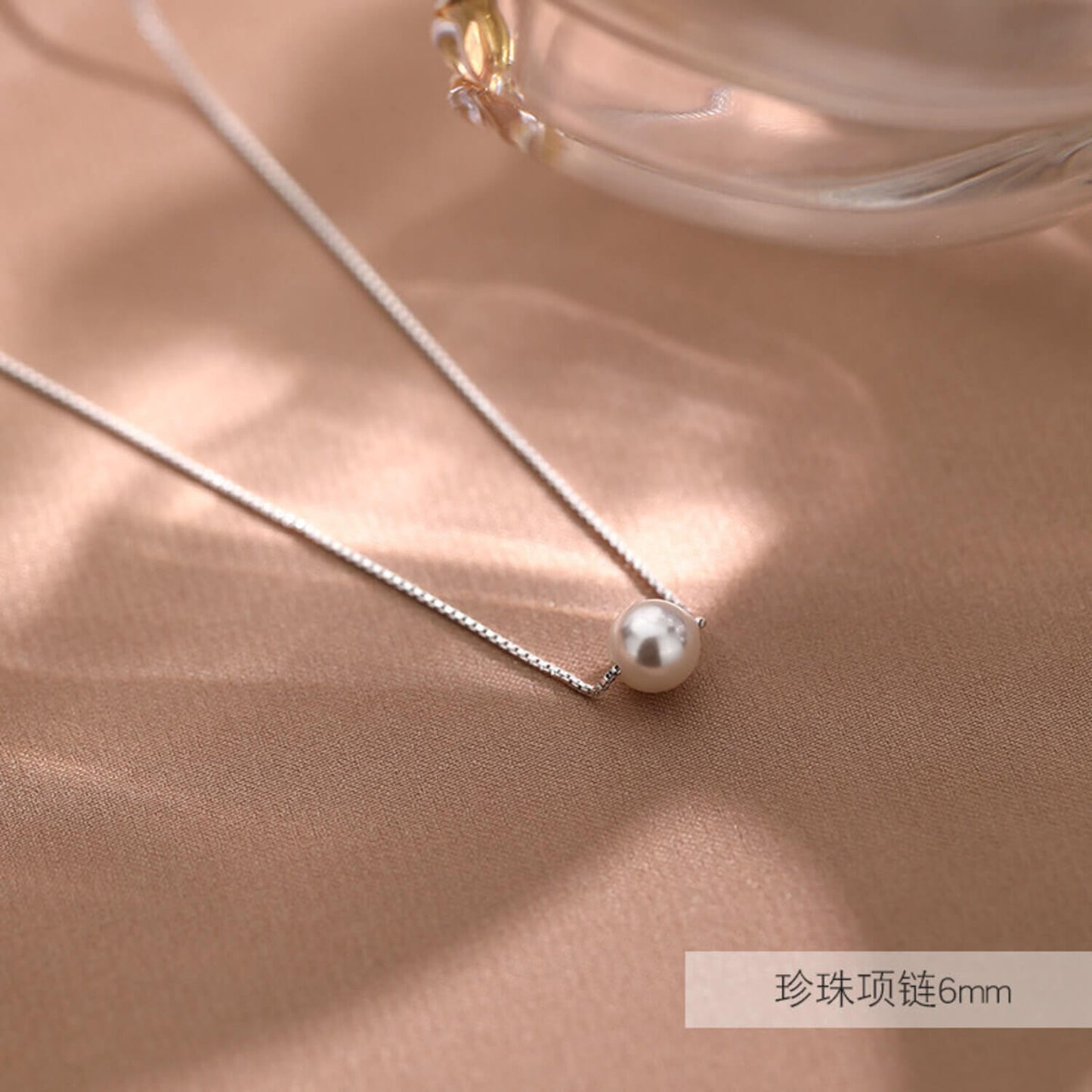 drop pearl necklace