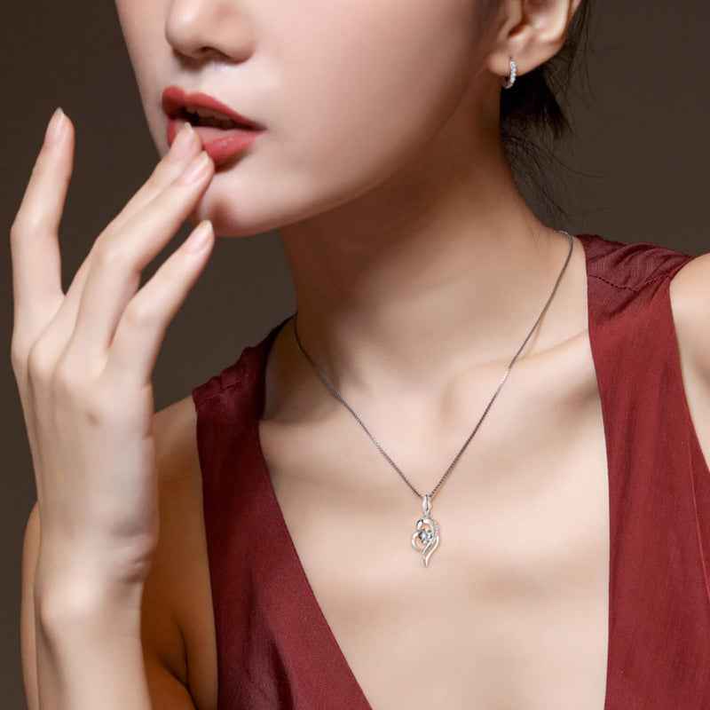 heart silver diamond necklace