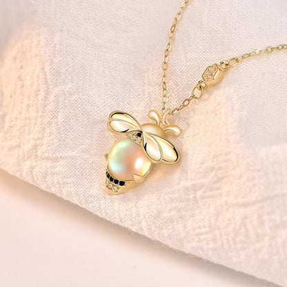 pearl bee pendant sterling silver