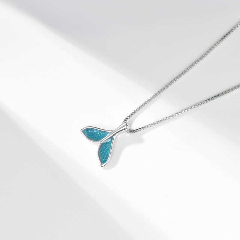 Classic Silver Nautical Tail Necklace
