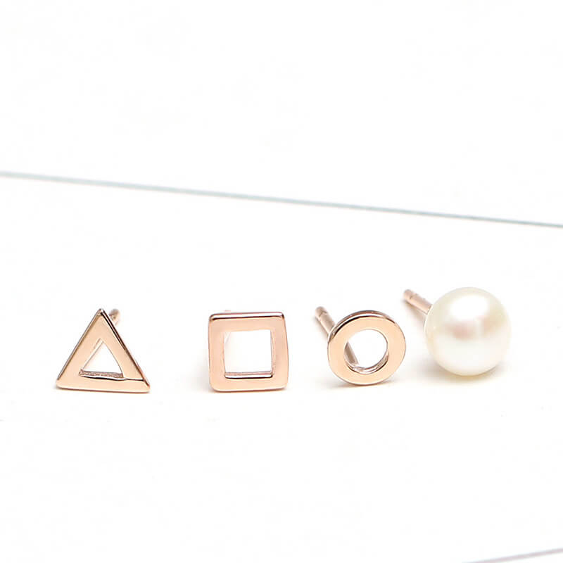 simple stud?earrings