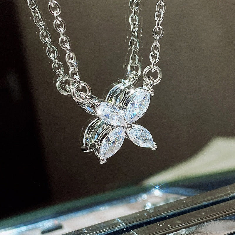 Delicate Silver Crystal Bloom Jewelry
.