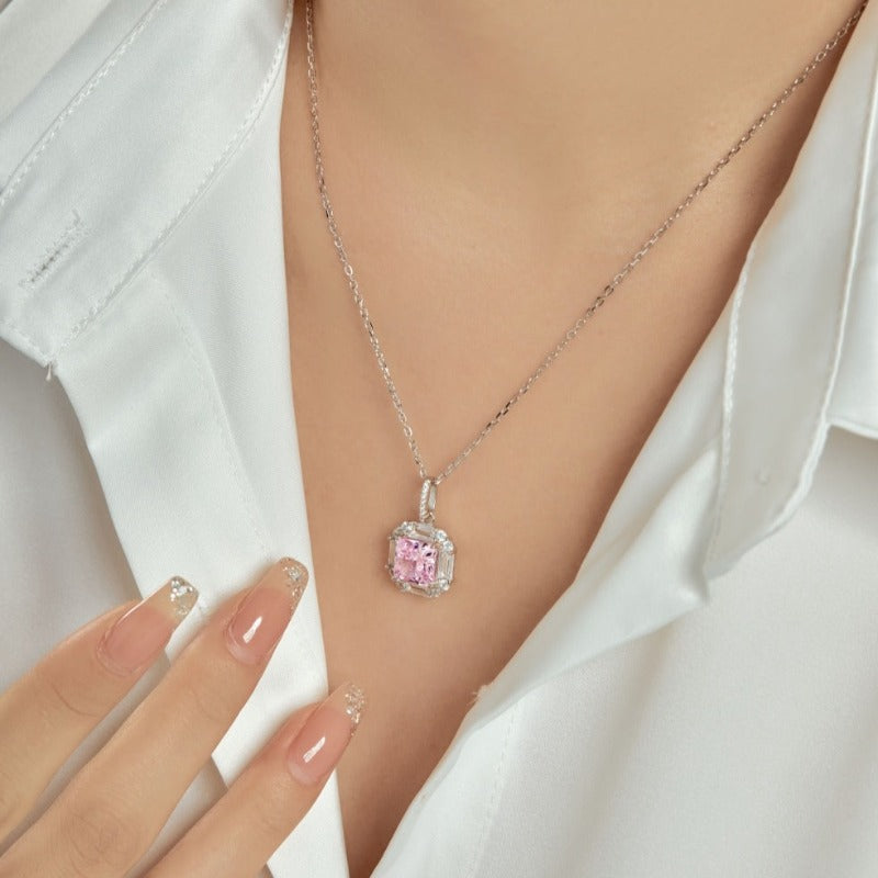 Vintage Inspired Halo Pendant

