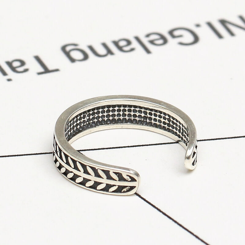 Silver Embossed Leaf Ring
