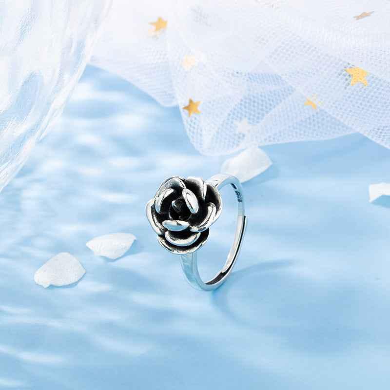Elegant Silver Rose Ring