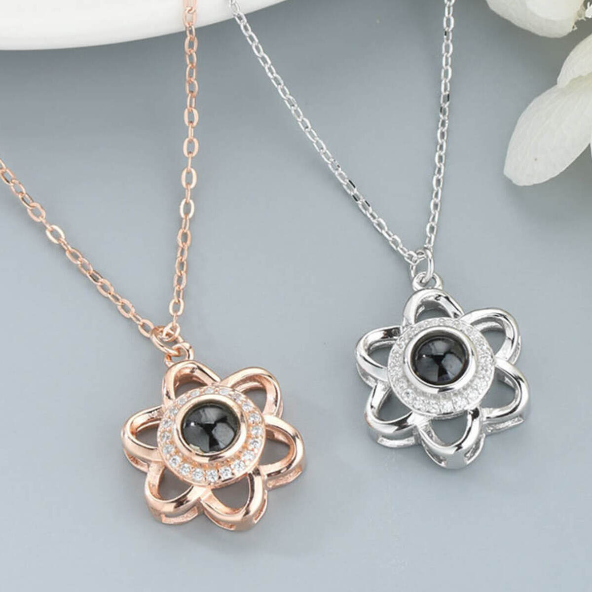 projection necklace silver