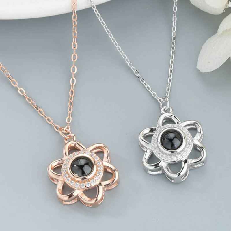 Jimmy's Jewelry Factory Flower 'I Love You' Projection Necklace silver
