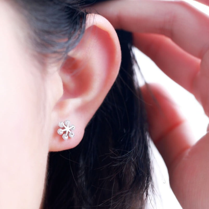 Elegant Floral Earrings