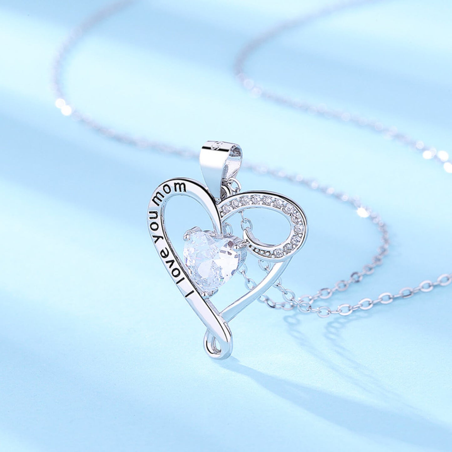 I love you mom pendant necklace