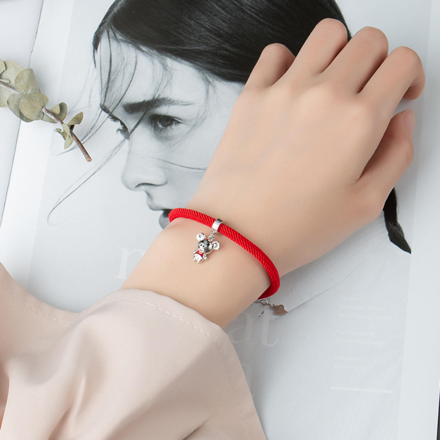 chinese red string bracelet