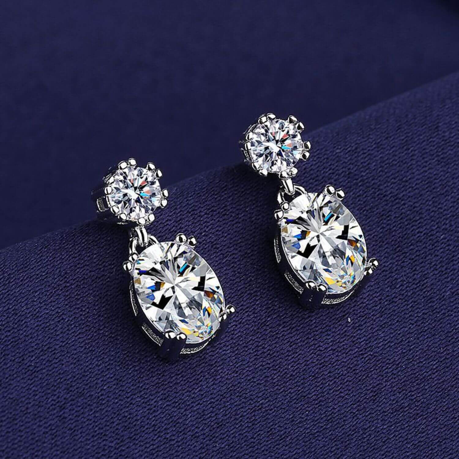 	 diamond shaped stud earrings