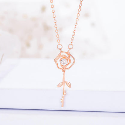 Graceful Rose Design Necklace

