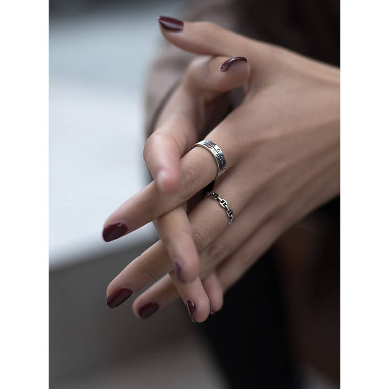 women`s roman number rings 