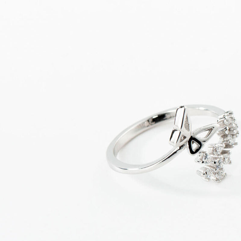 Sparkling Butterfly Wrap Ring
