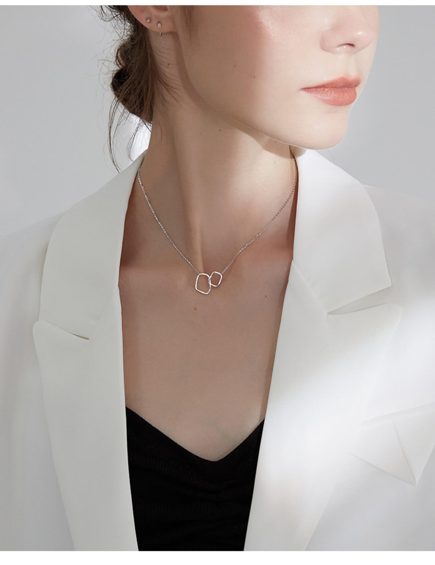 circle necklace